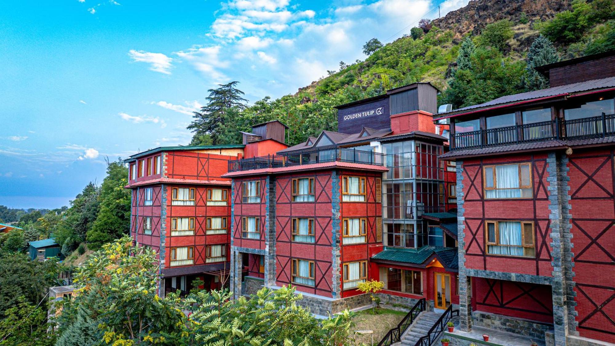 Golden Tulip Srinagar Hotel Exterior photo